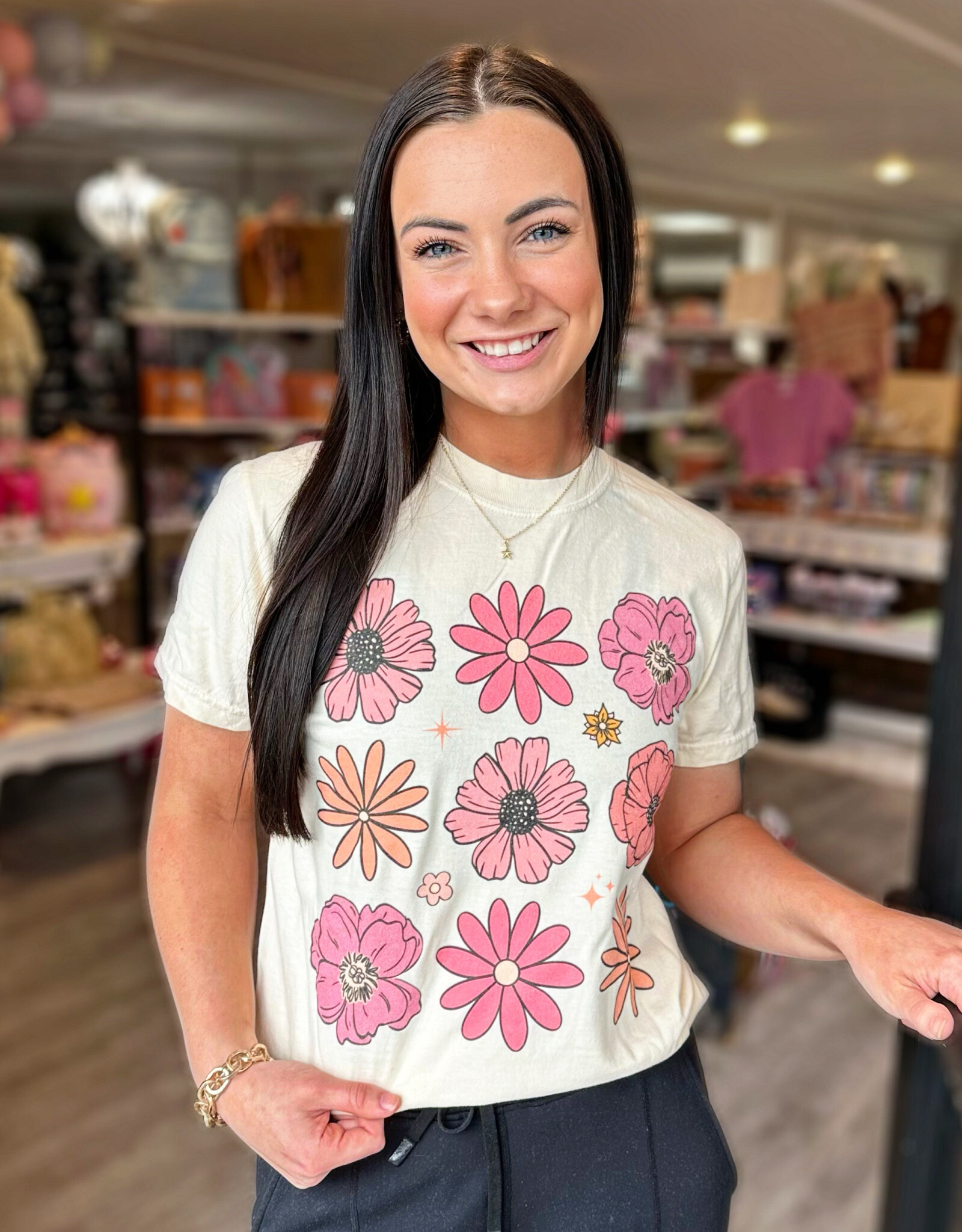 Wildflower Graphic Tee in Cream