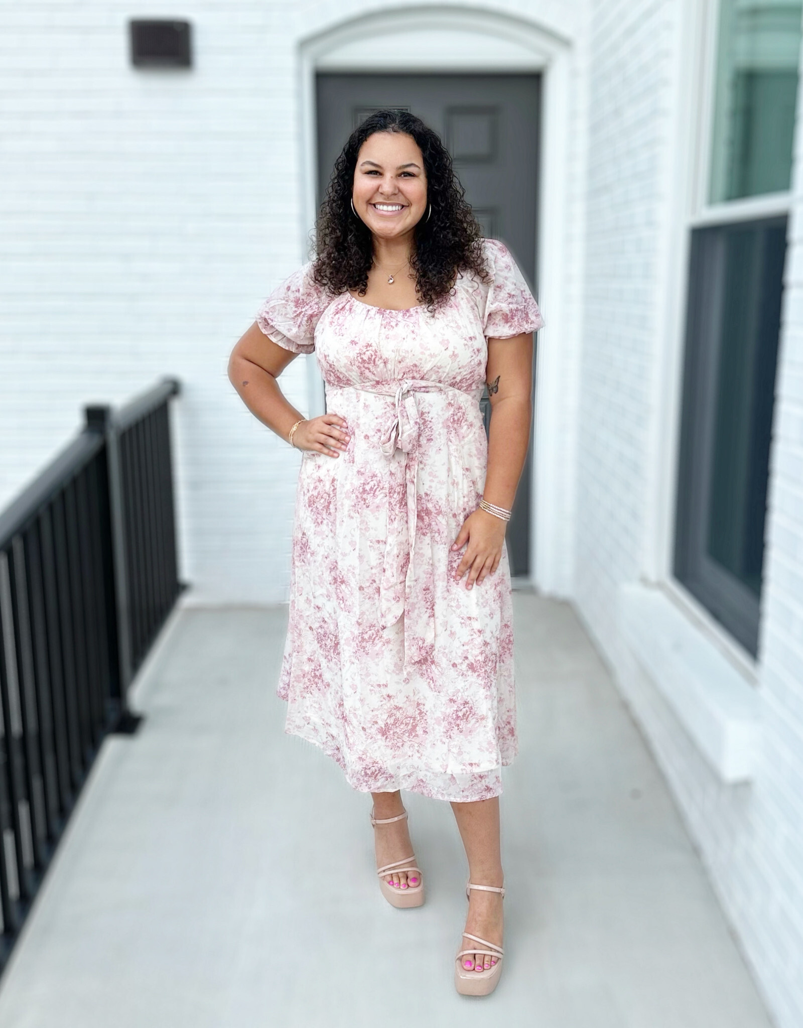 Hayden Carly Midi Dress in Pink Floral