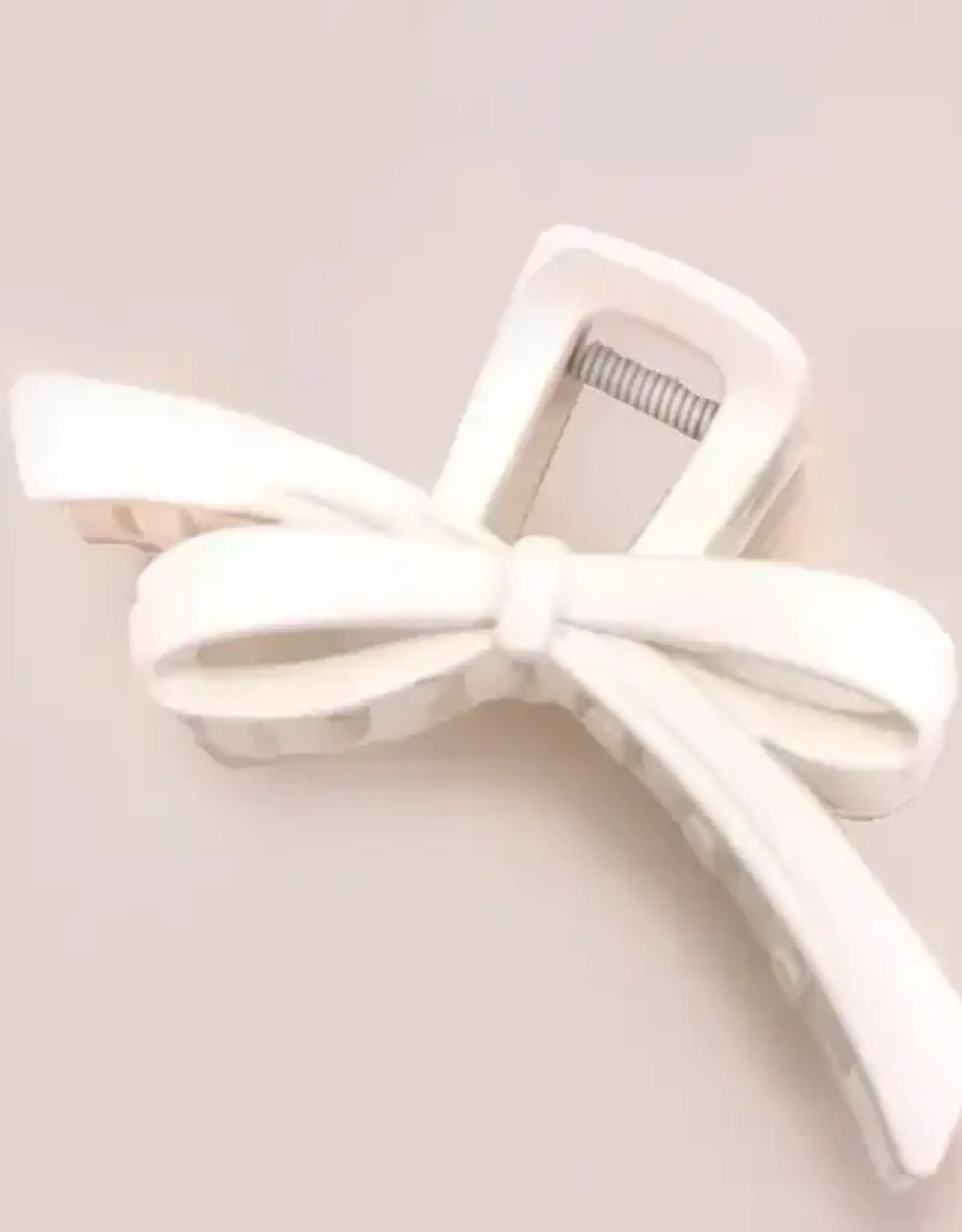 Christmas Bow Matte Claw Clip in White