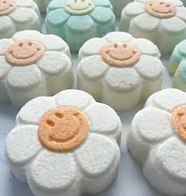 Happy Daisy Bath Bomb