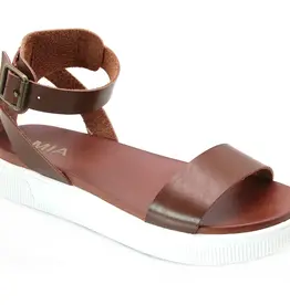 Mia Ellen in Cognac
