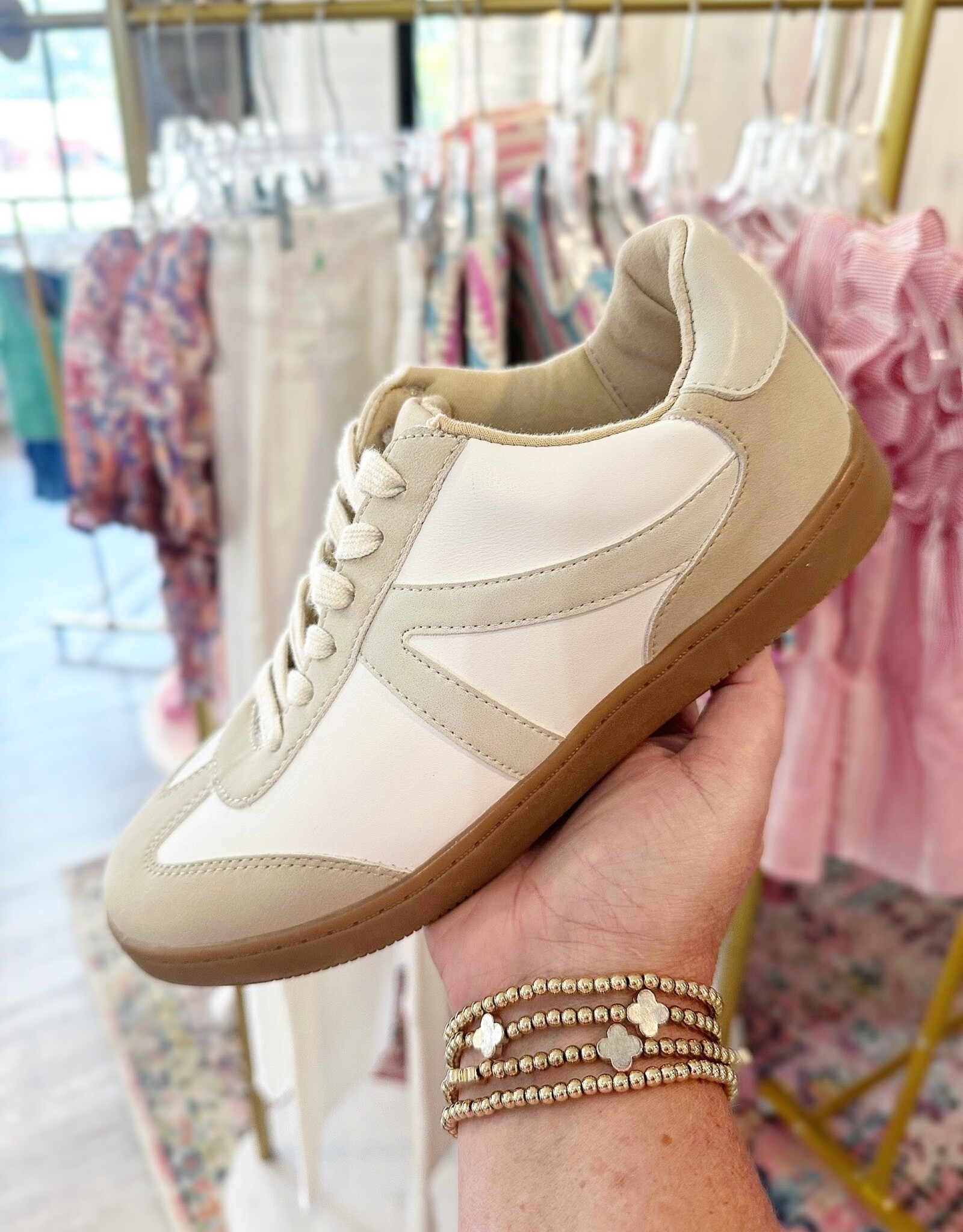 SODA Galton Sneaker in Beige
