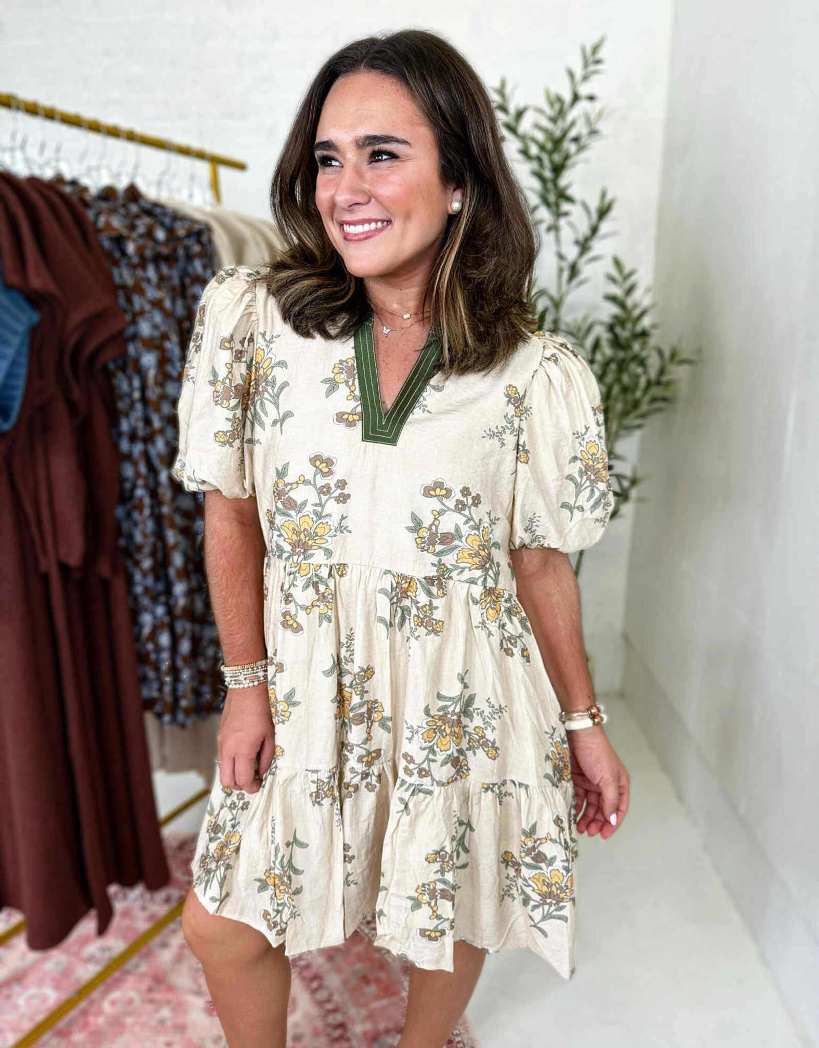 entro Nina Dress in Green Floral