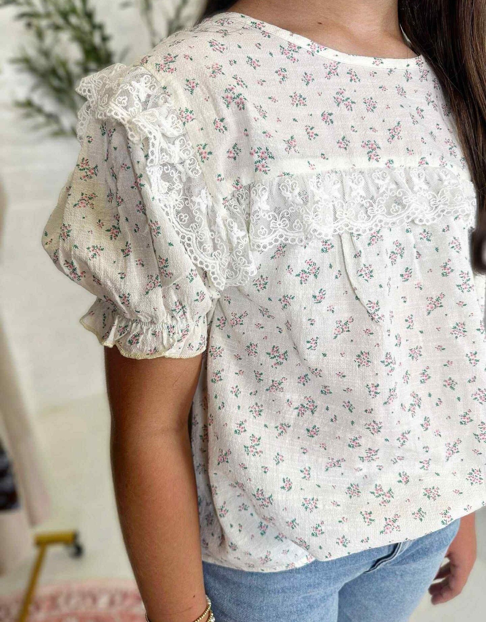 Heart and Arrow Jenna Top in Cream Floral