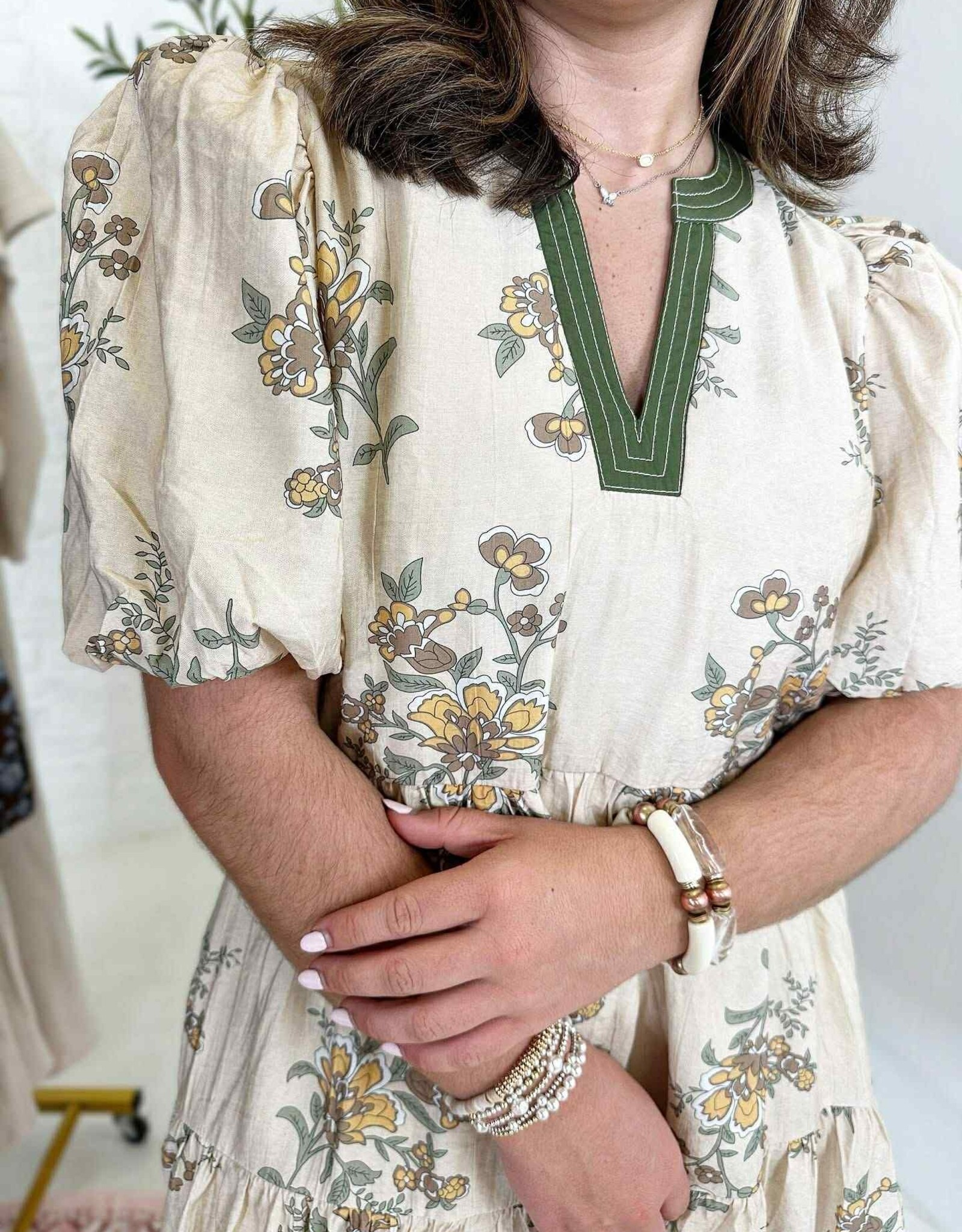 entro Nina Dress in Green Floral