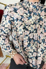 &merci Kasey Top in Black Floral