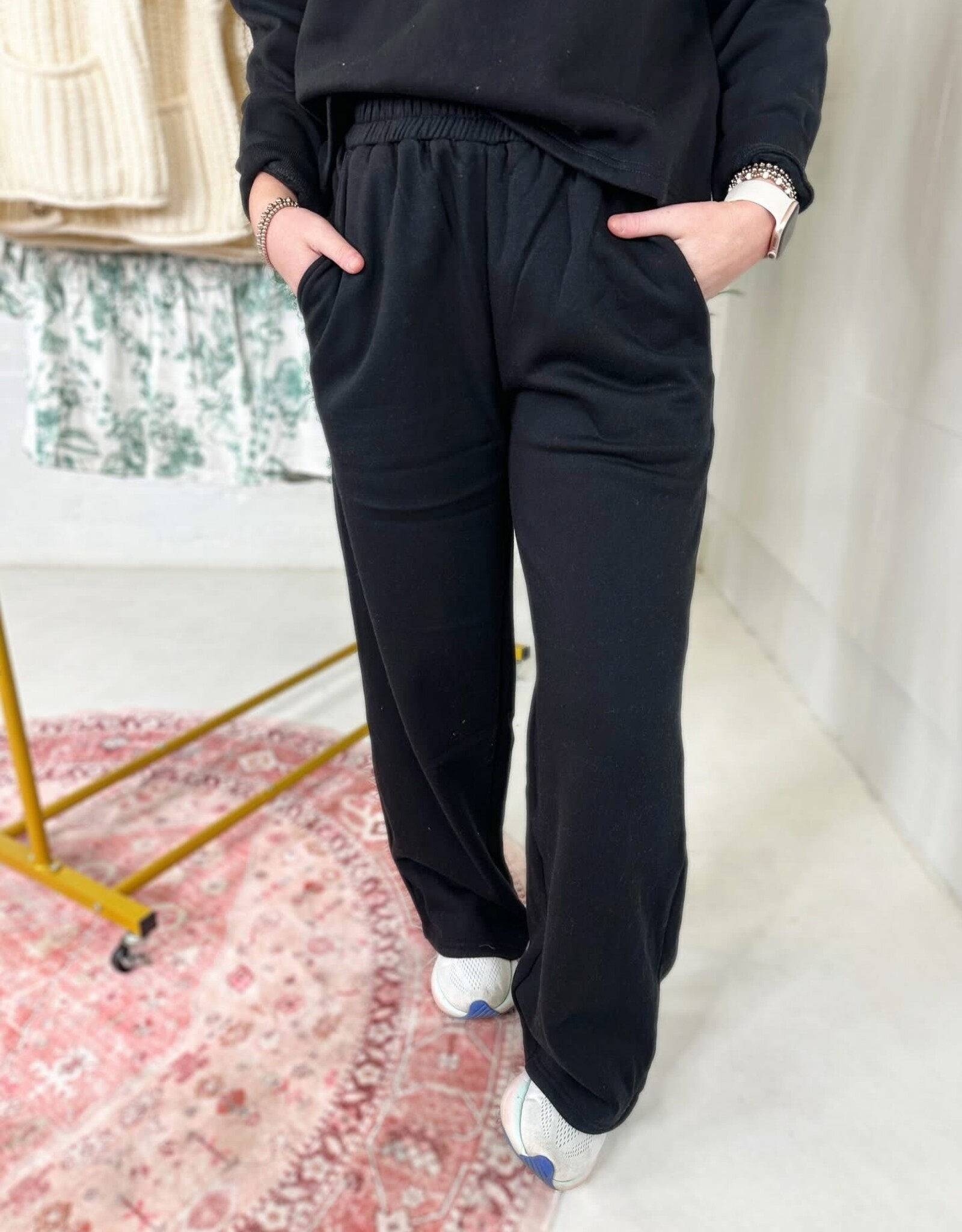 zenana Bridget Set in Black