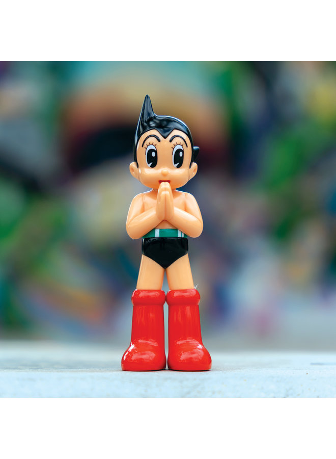 Astro Boy Greeting 6 inch