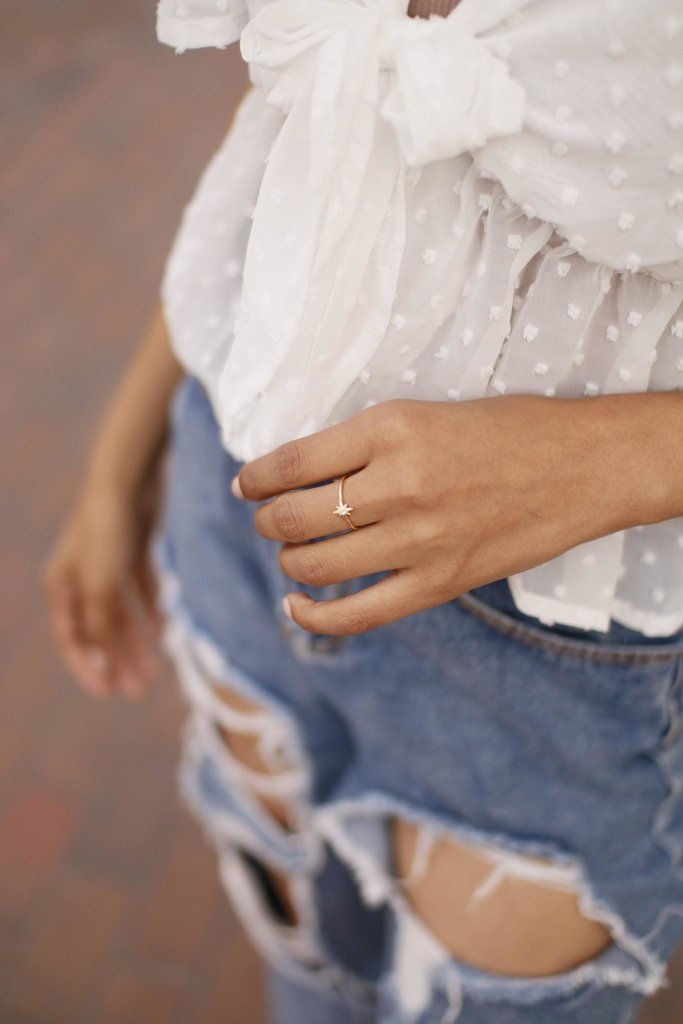 & Everlasting Minimalist Star Ring