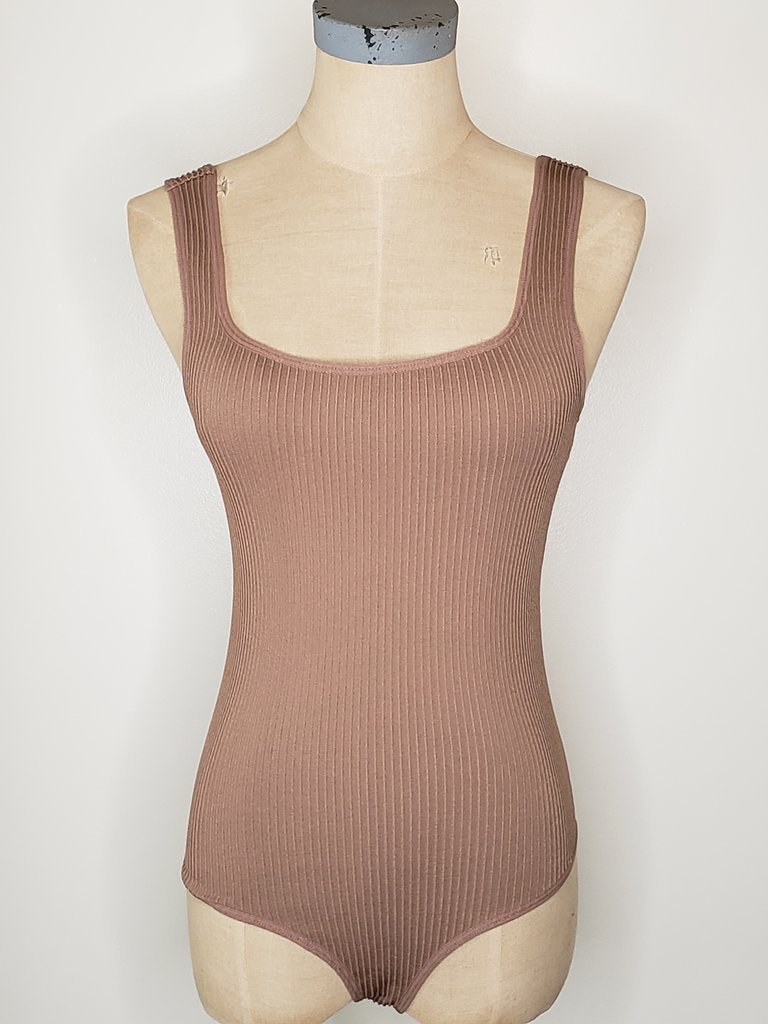 RD Style Ribbed Seamless Square Neck Bodysuit