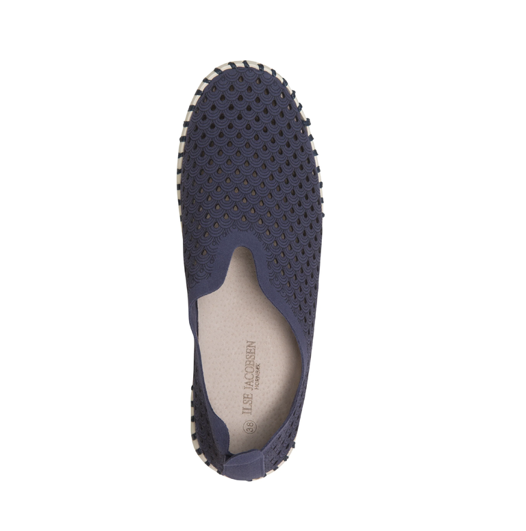 Isle Jacobsen Tulip Perforated Slip-On Sneaker