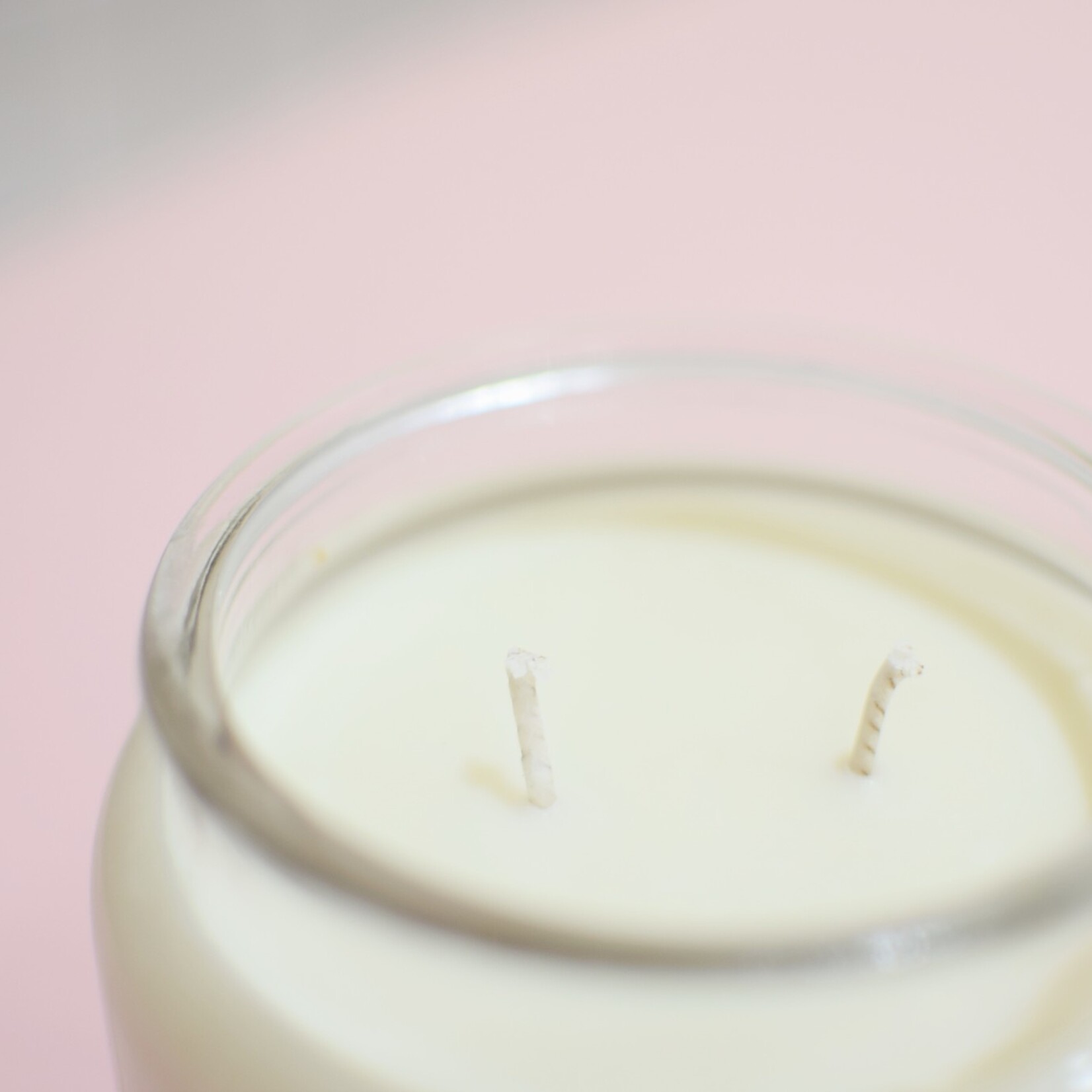 Apricot ginger orchid candle