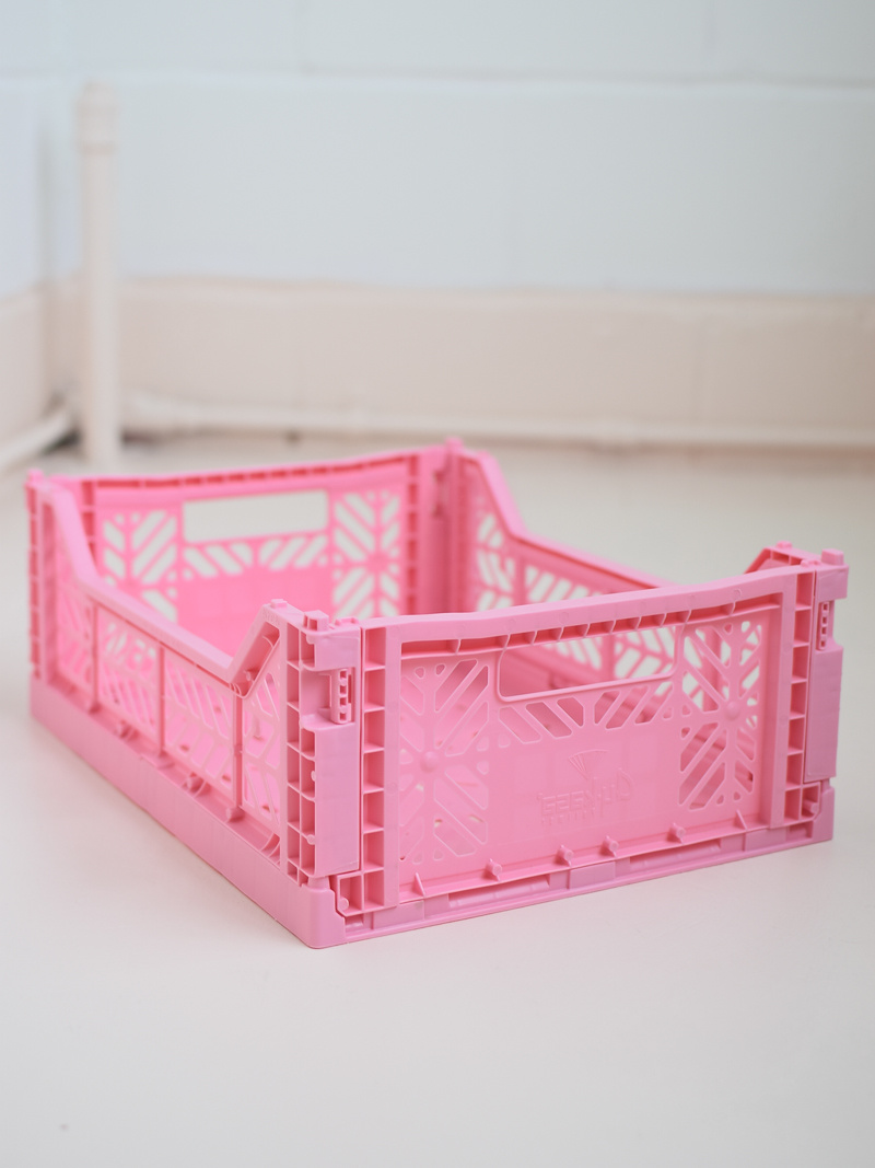 Rose baby crate