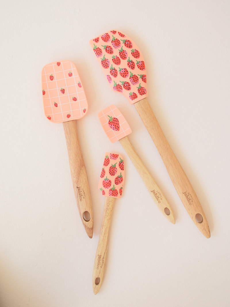 Strawberry spoon duo