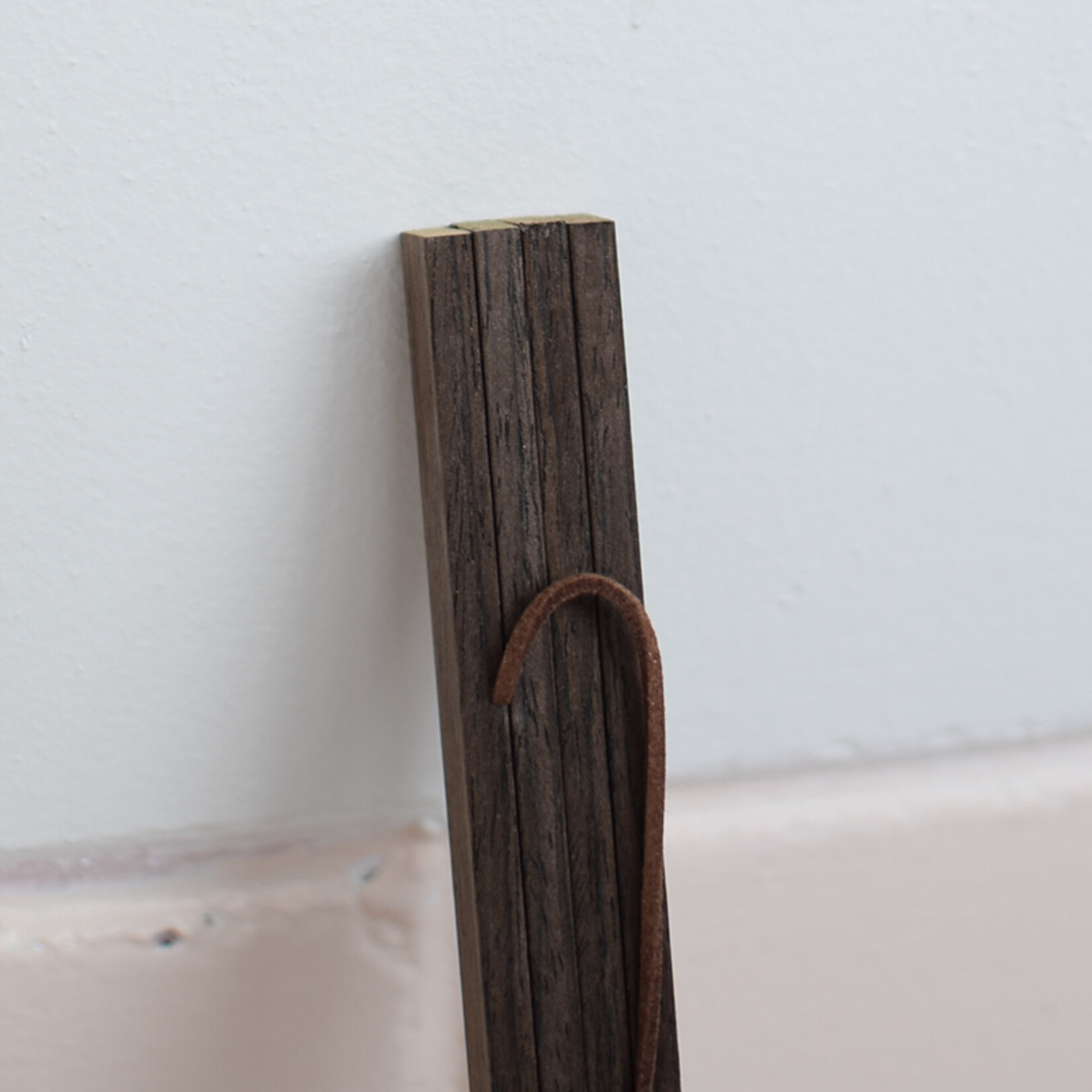 Magnetic frame