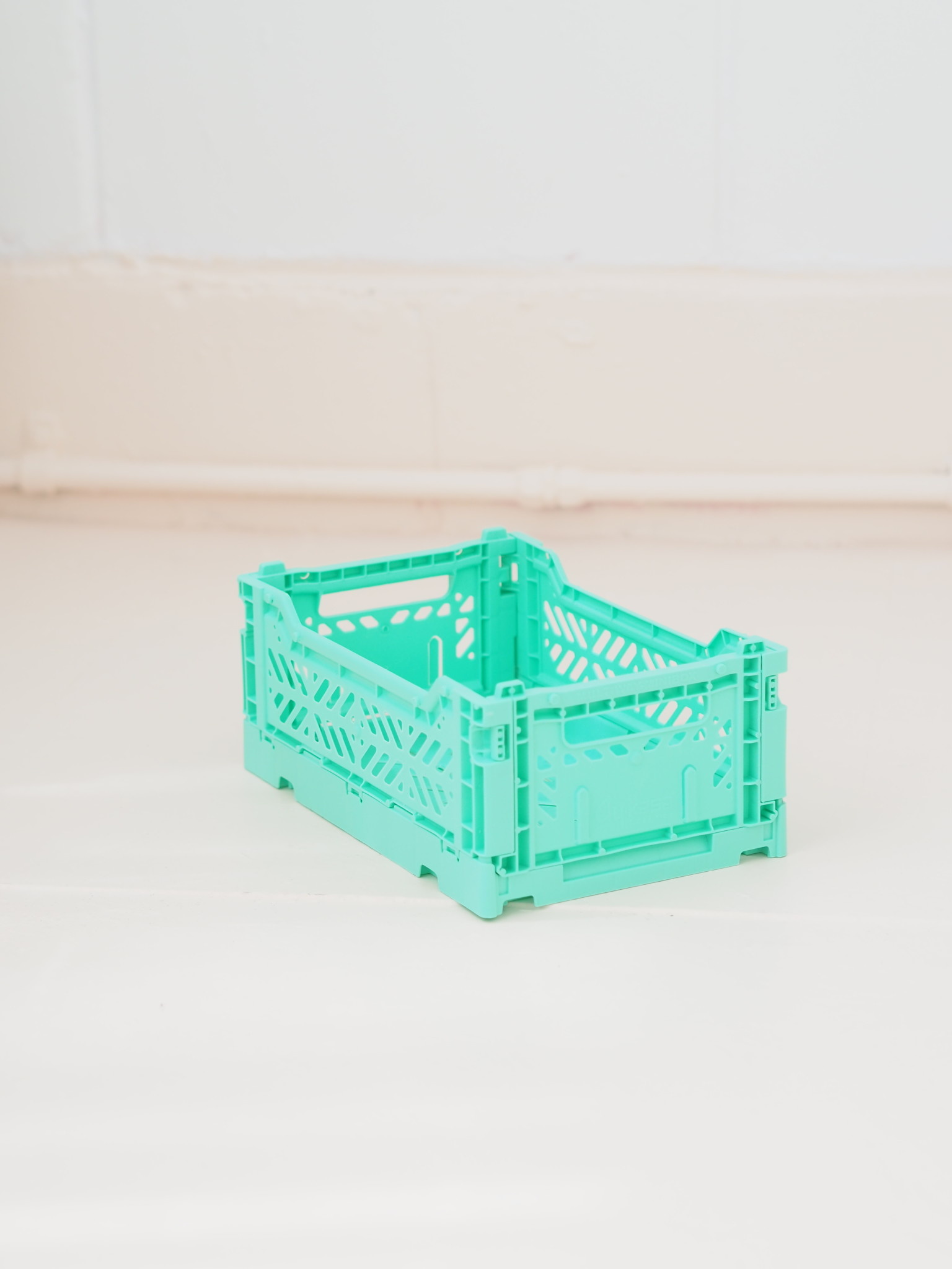 Mint crate