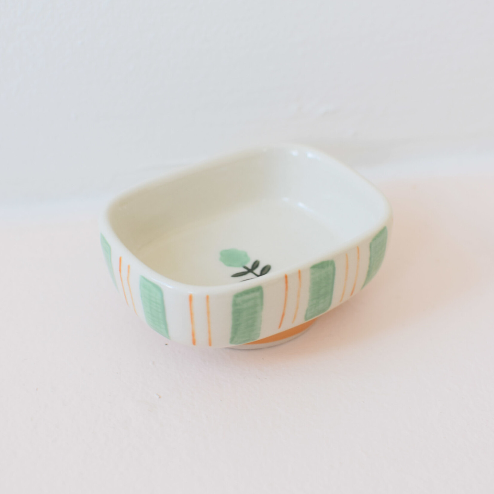 Petite assiette florale