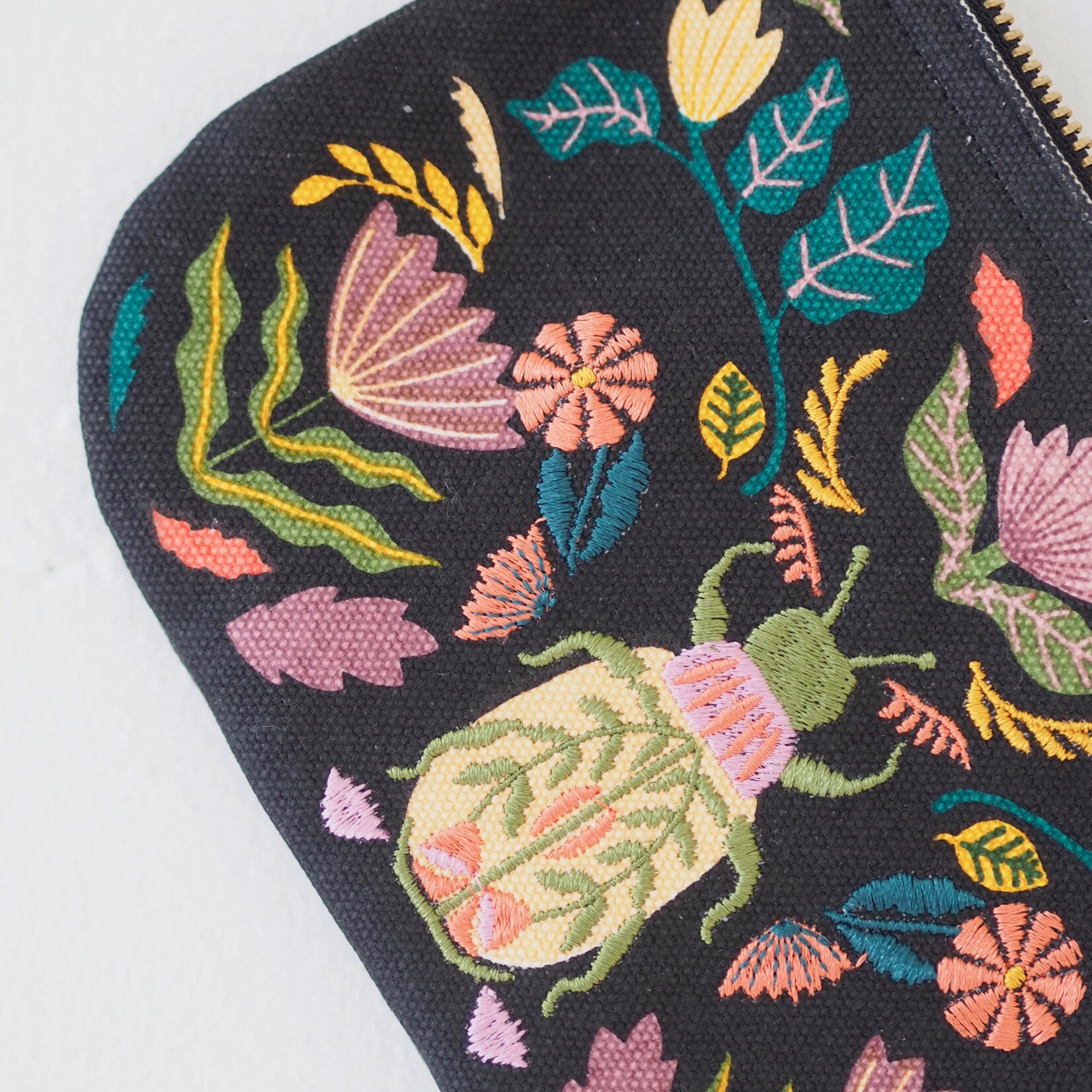 Amulet Small Zipper Pouch