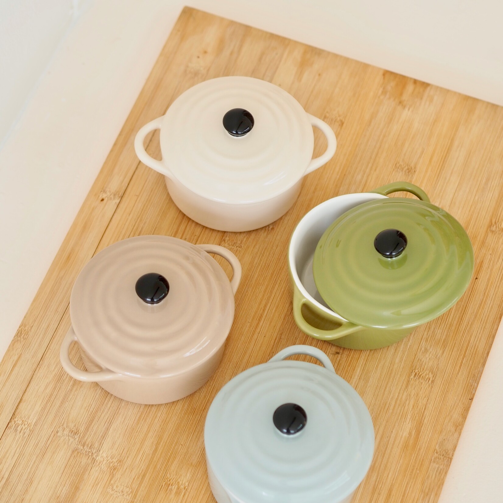 Cocotte with handles