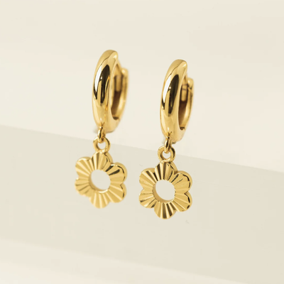 Daisy dangling earrings