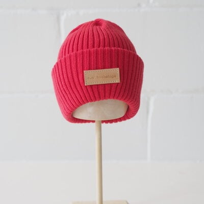 Pink neon Hochelaga hat