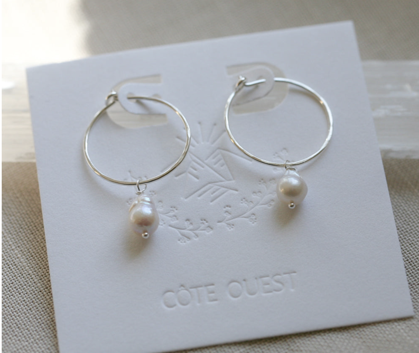 Earrings small pearl hoops - Silver