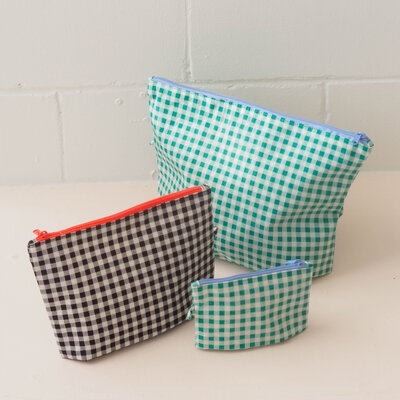 Go Gingham clutch bag