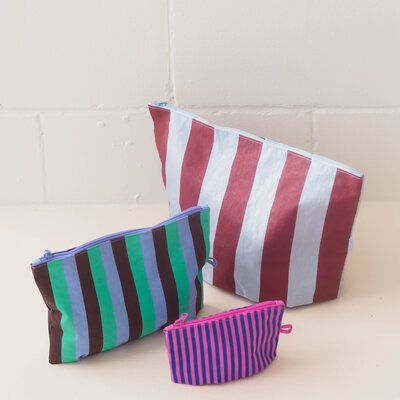 Go Vacation Stripe Mix clutch bag