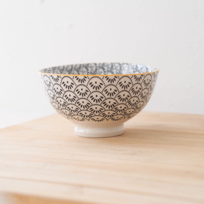 Stamped bowl - Black and yellow 4"