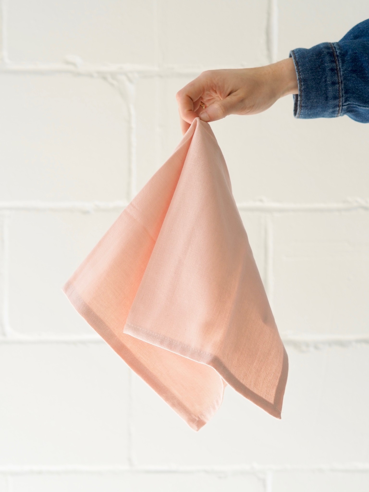 Powder pink napkins (4)