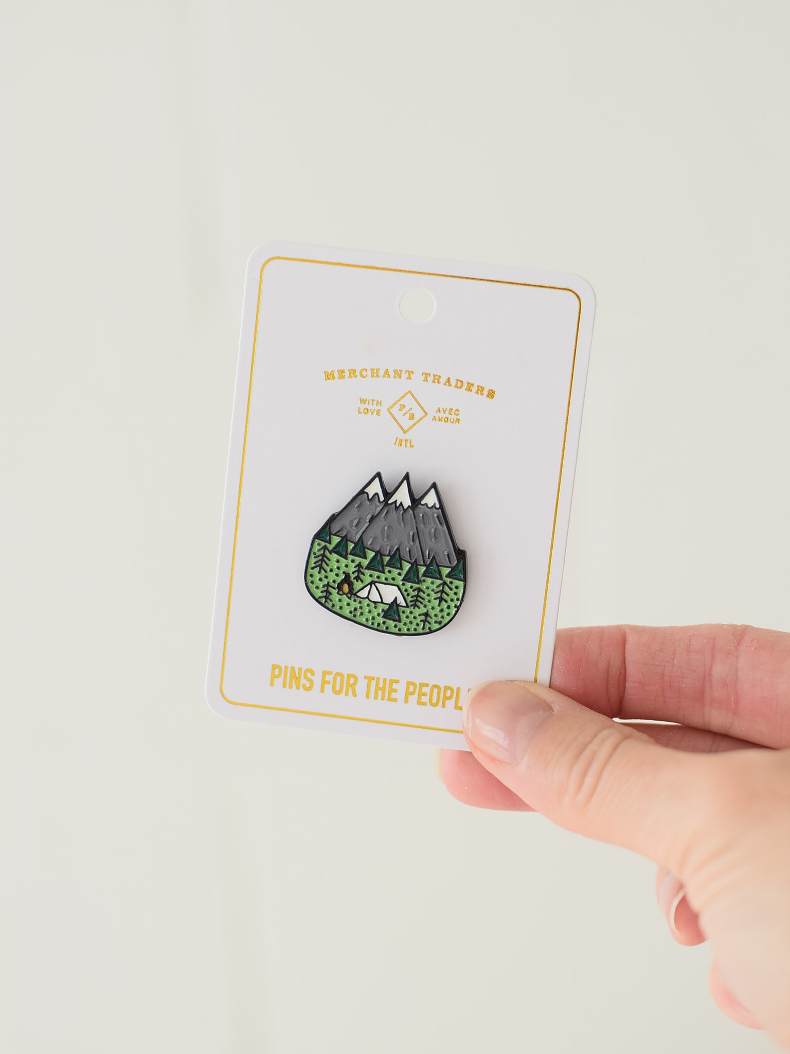 Camping pin