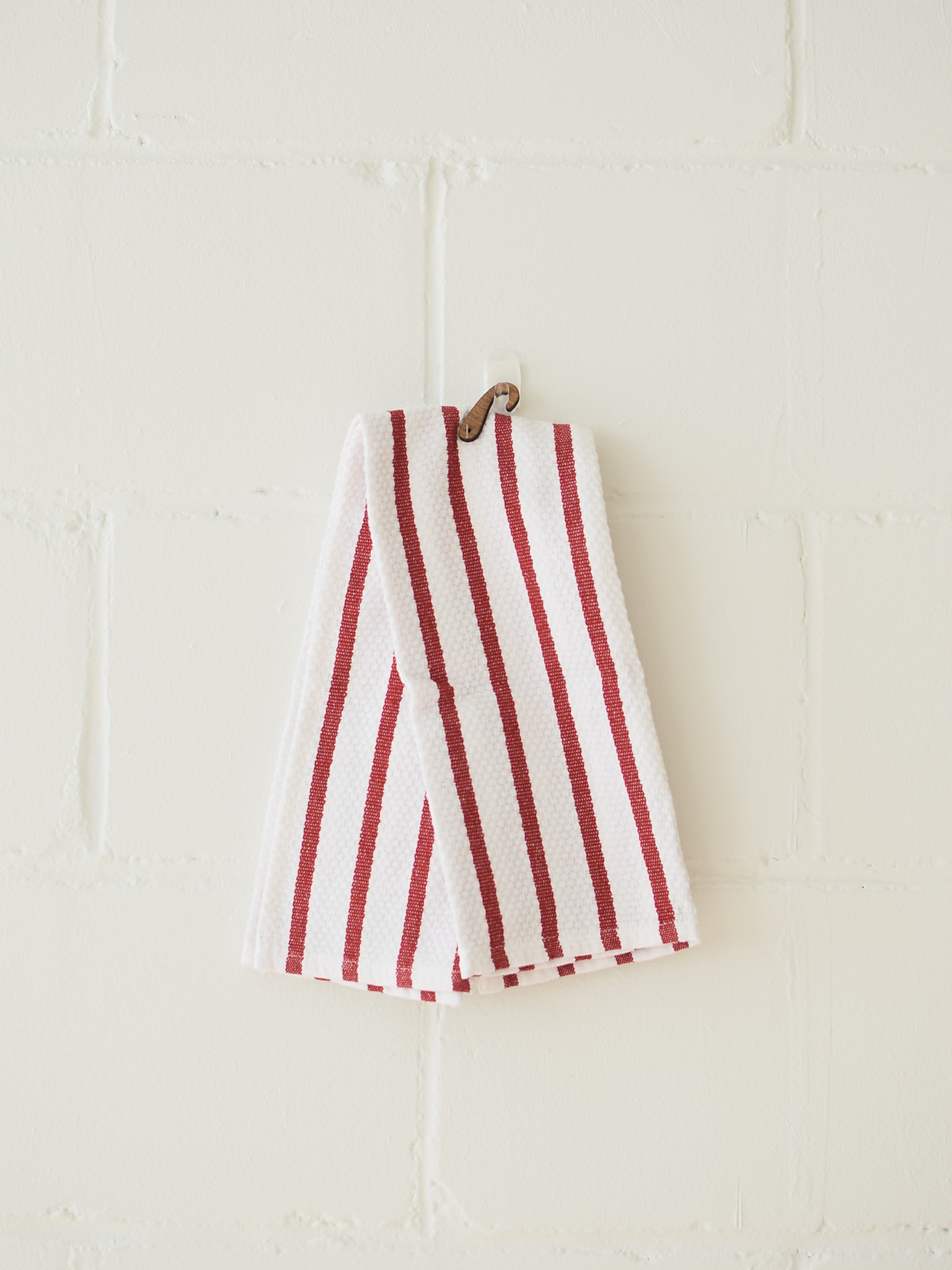 Red striped dishcloth