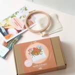 D.I.Y. embroidery box - Words of love