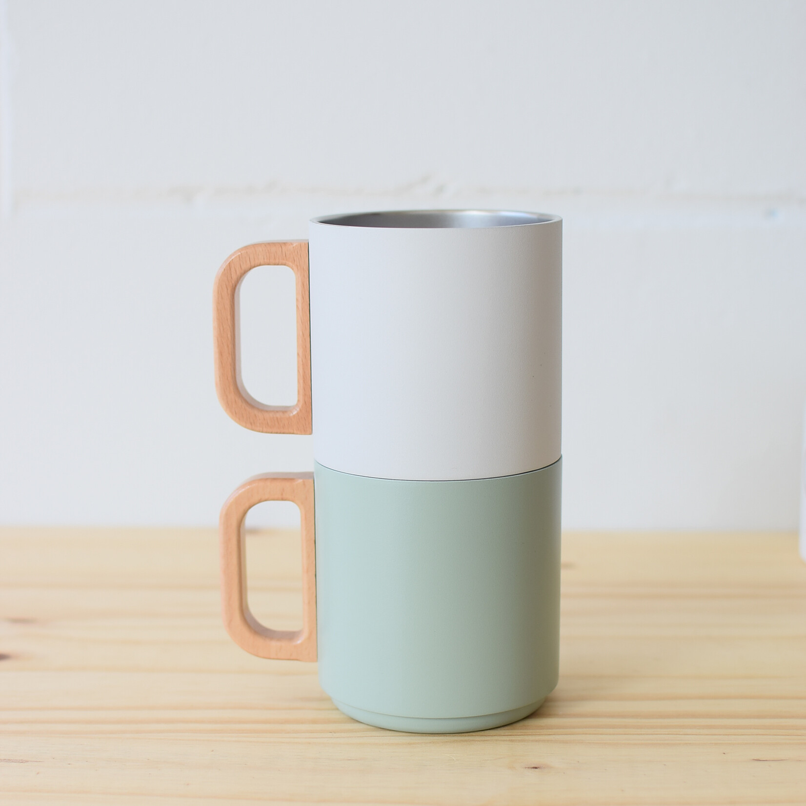 Tasse double-paroi anse bois