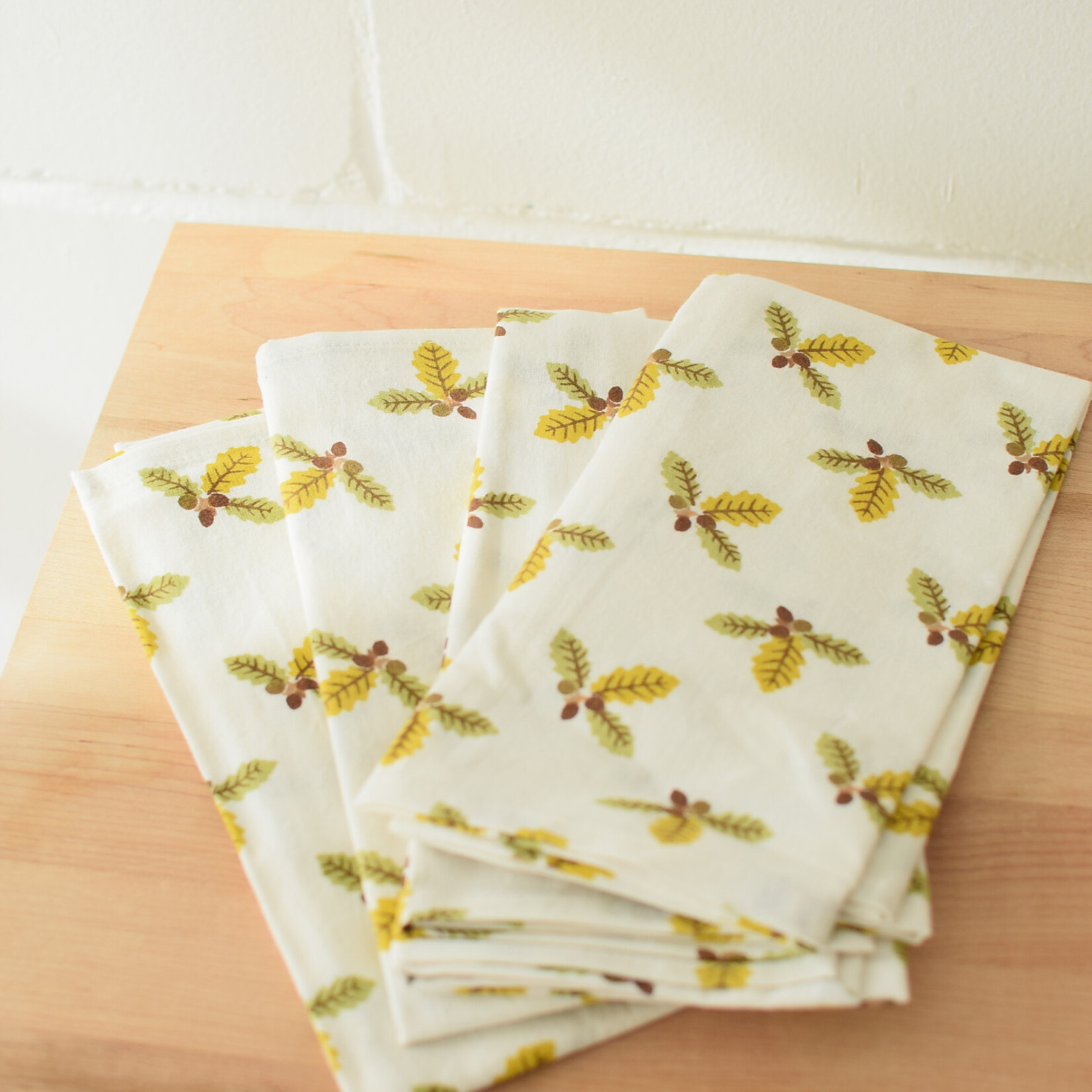 Napkins (4) - Oak leaves