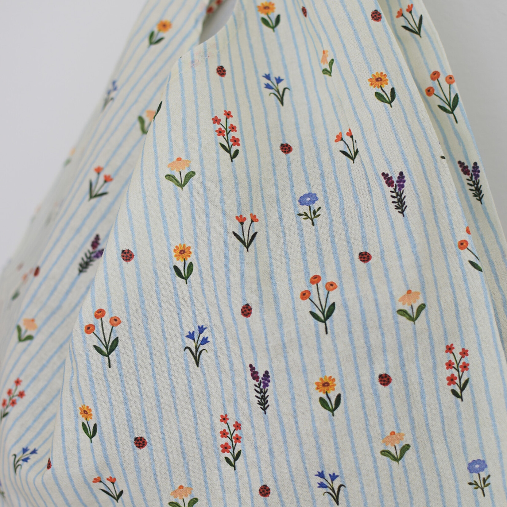 Handpicked shopping bag