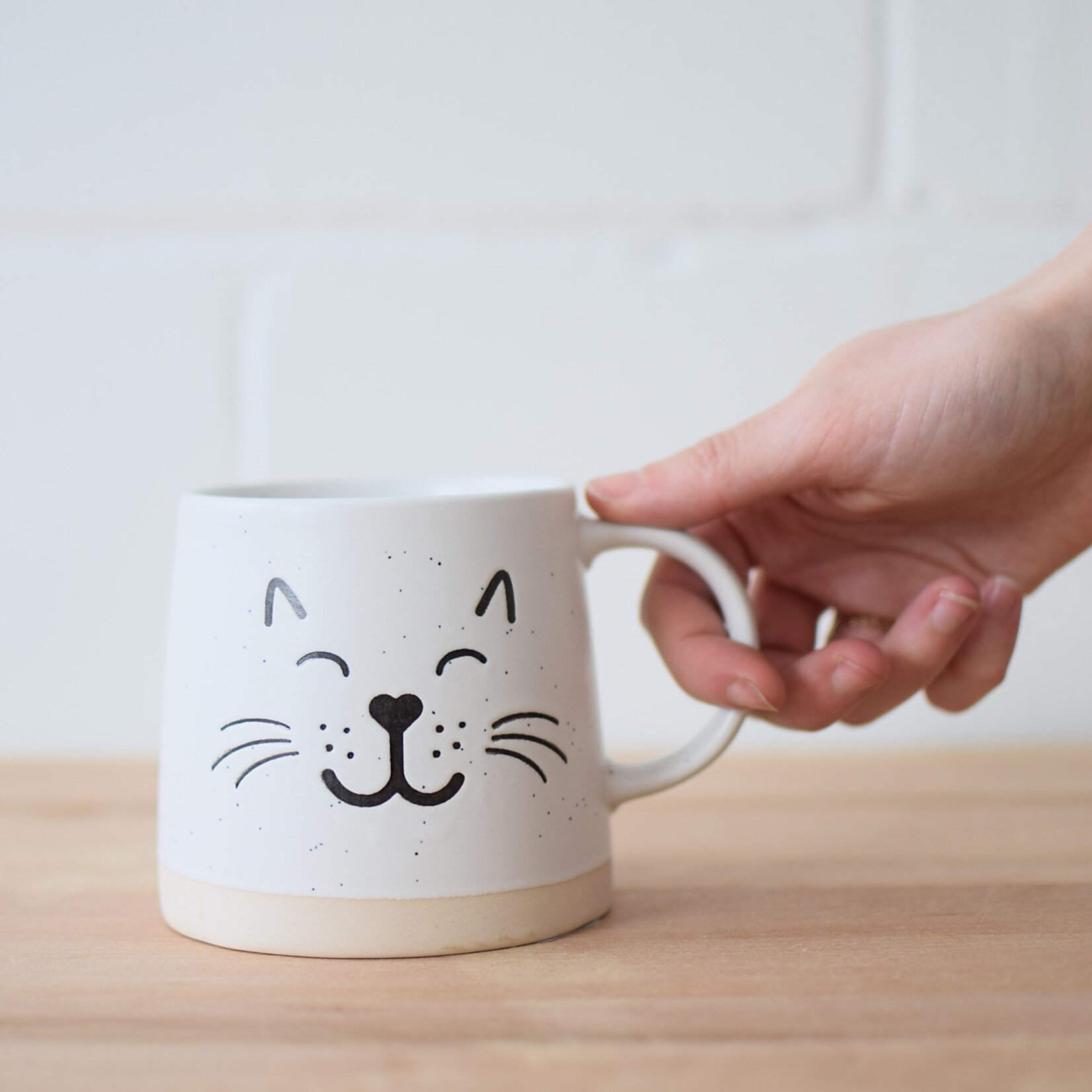 Smiling cat mug