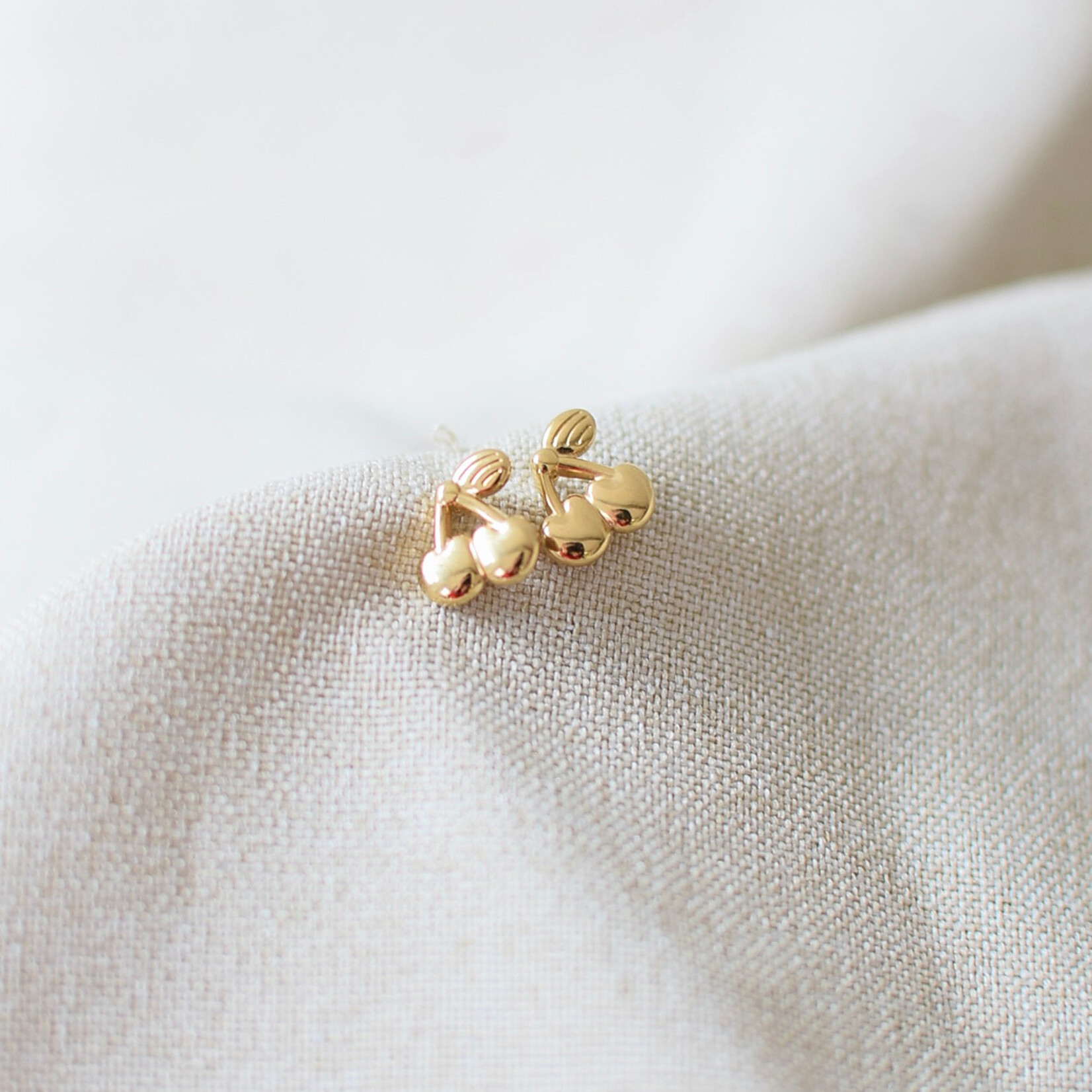 Cherry Gold earrings