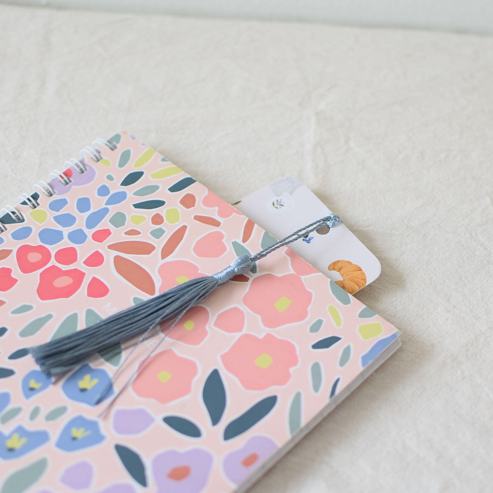 Marque page à pompon - Café