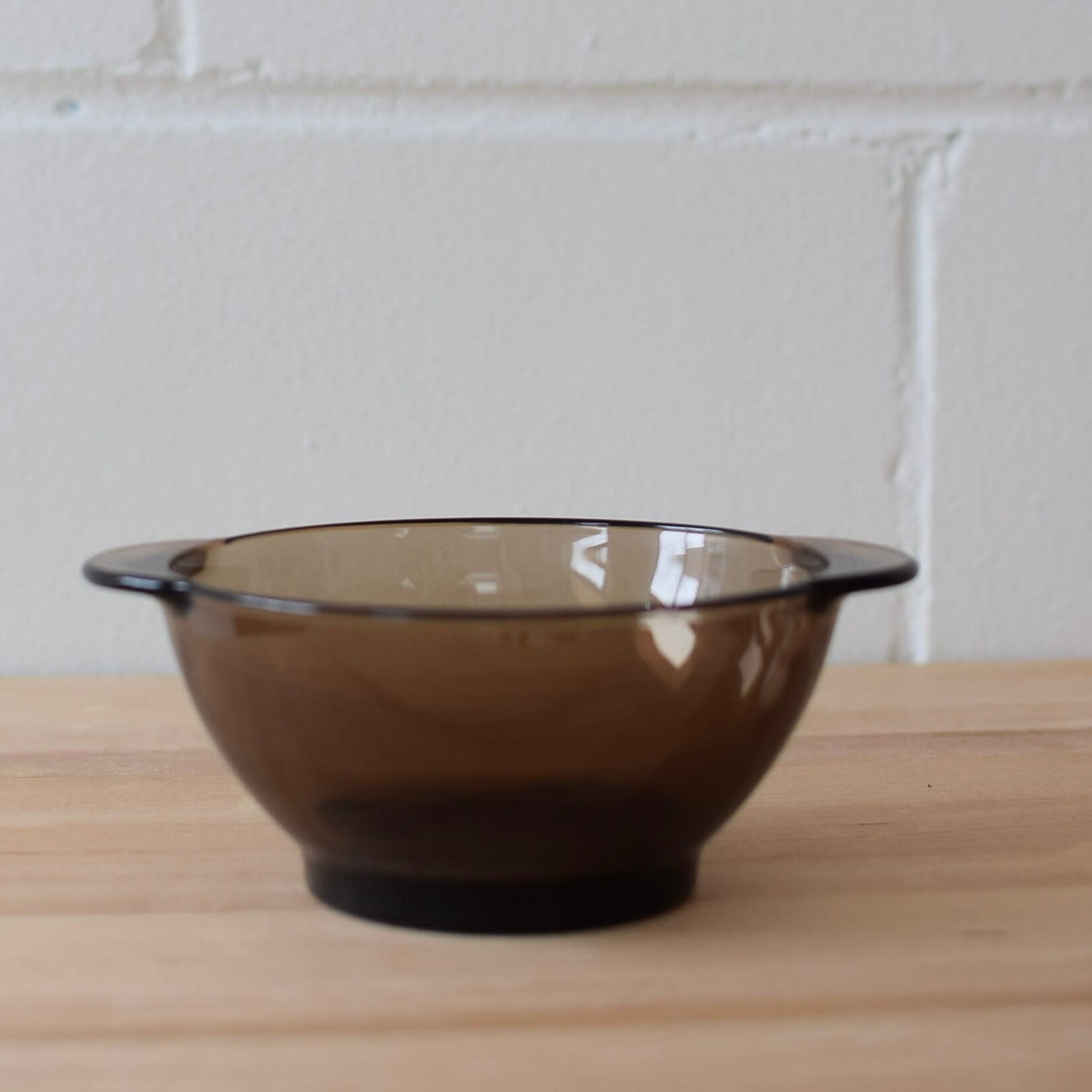 Lily bowl with handles