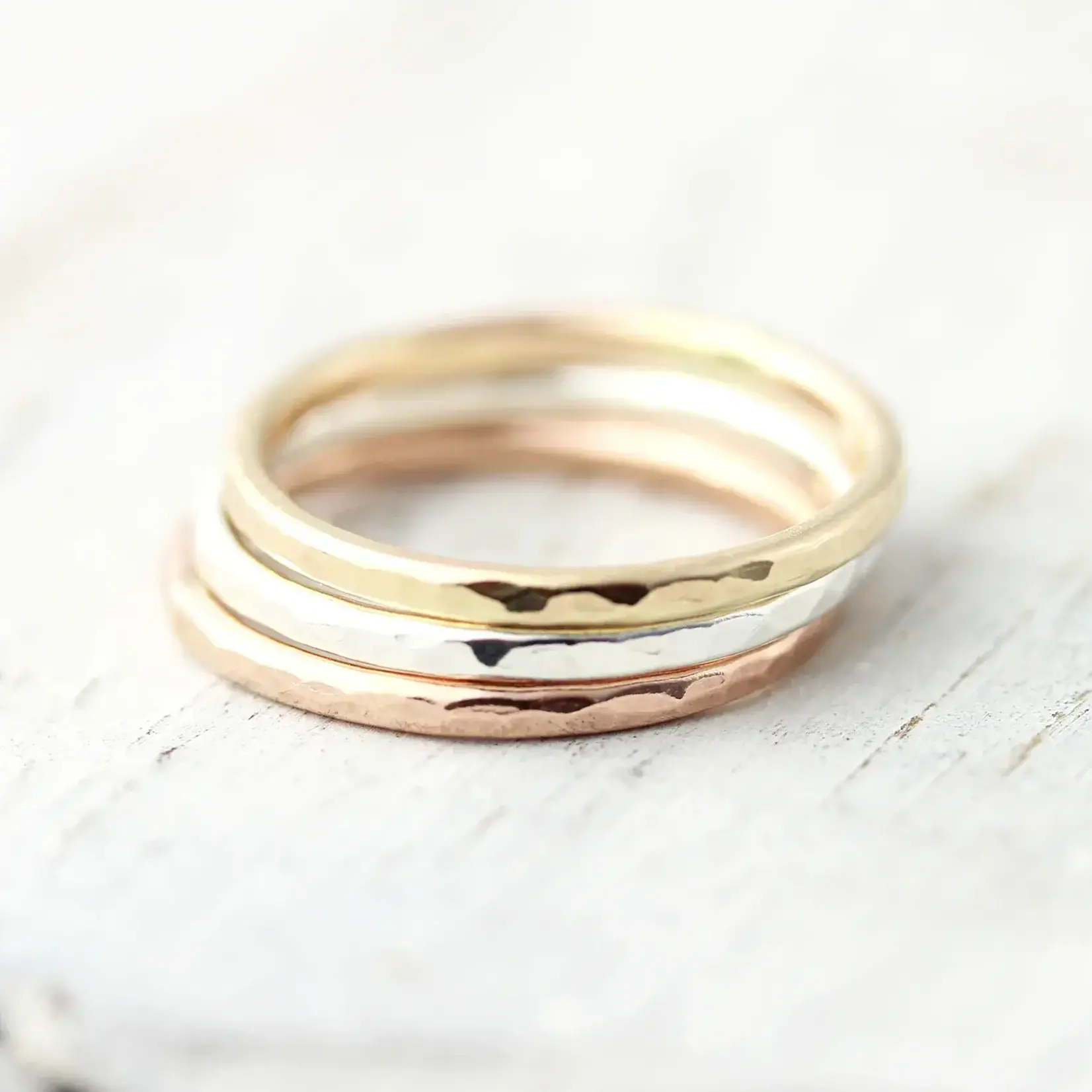 1.6 mm Hammered Ring