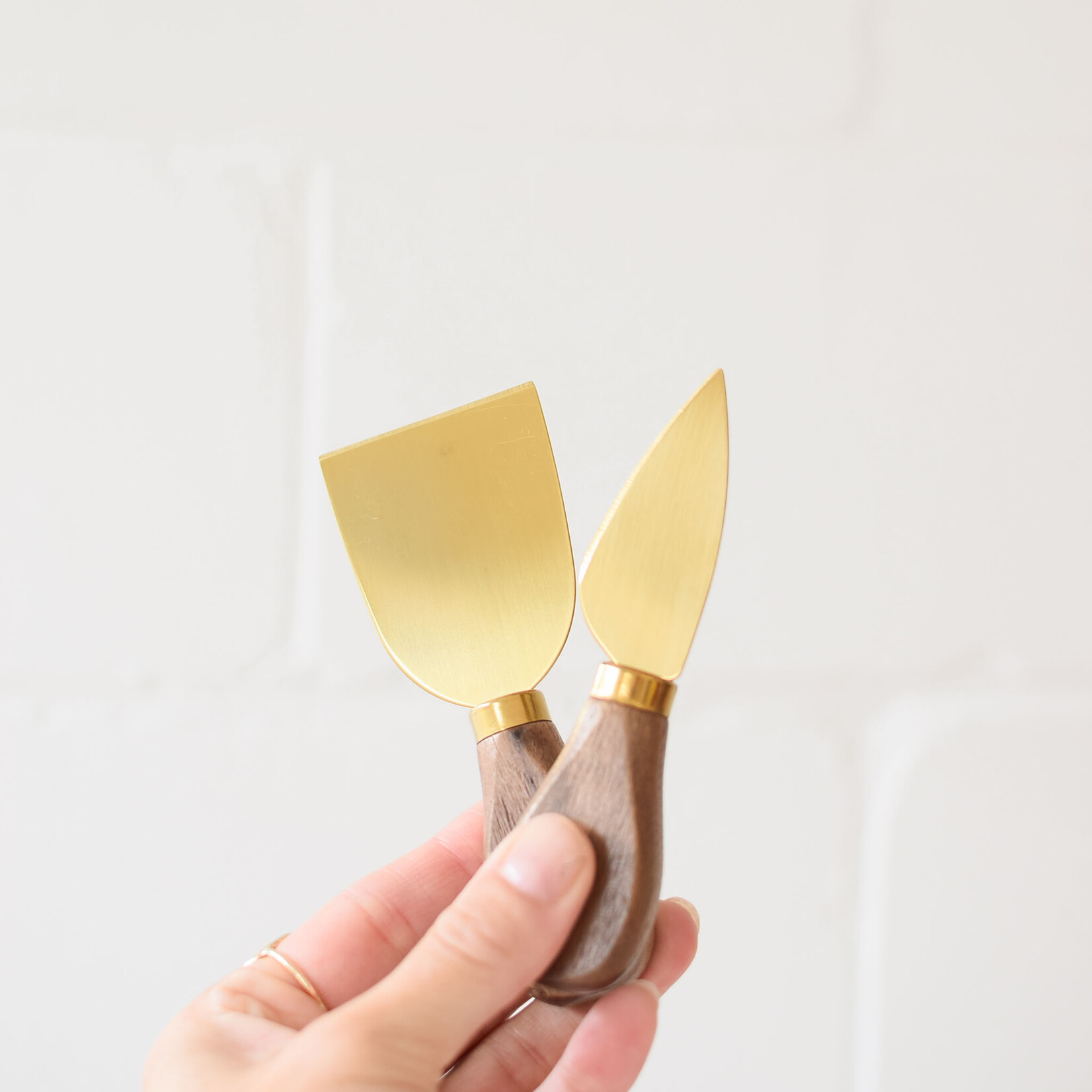 Set of 4 cheese knives