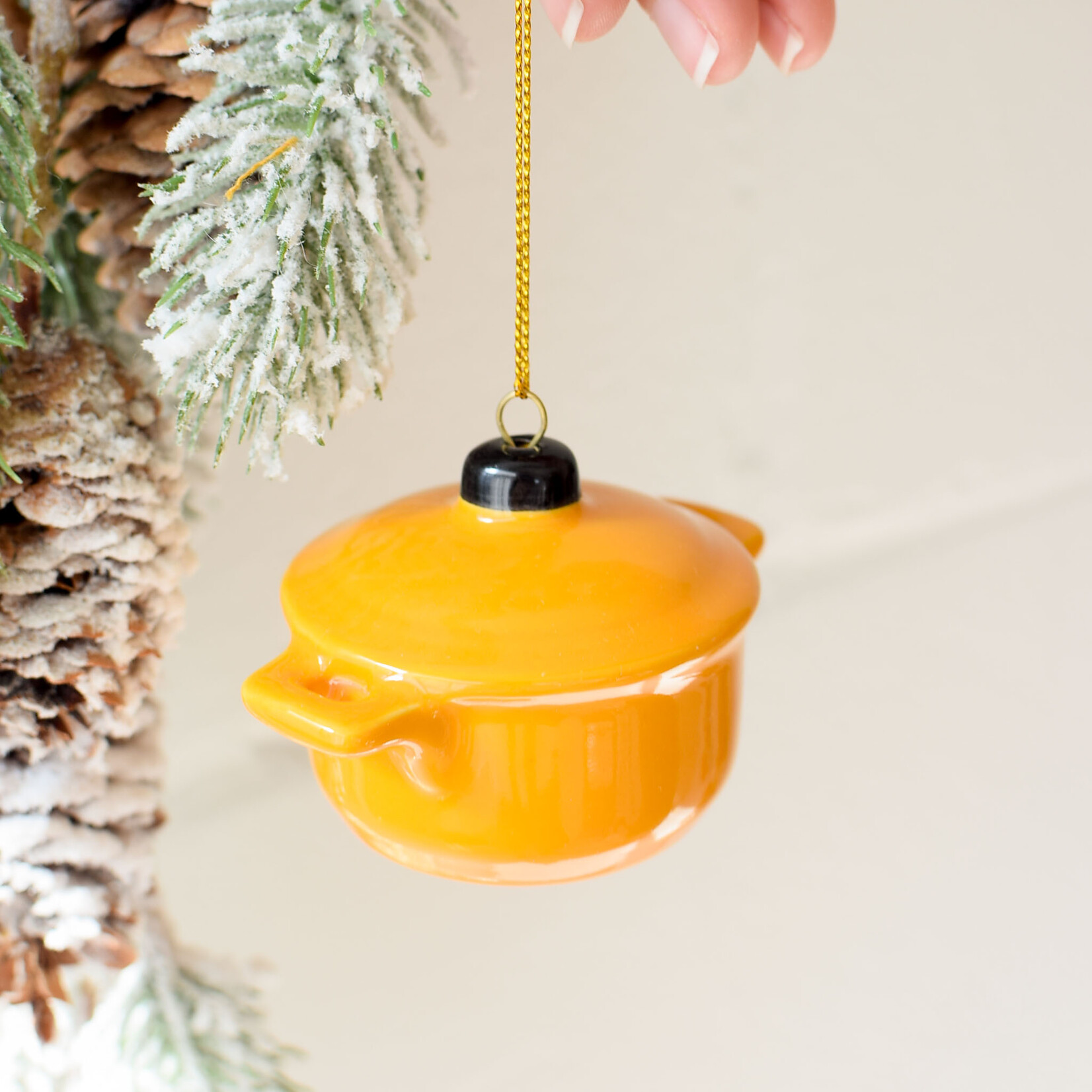 Cocotte Ornament