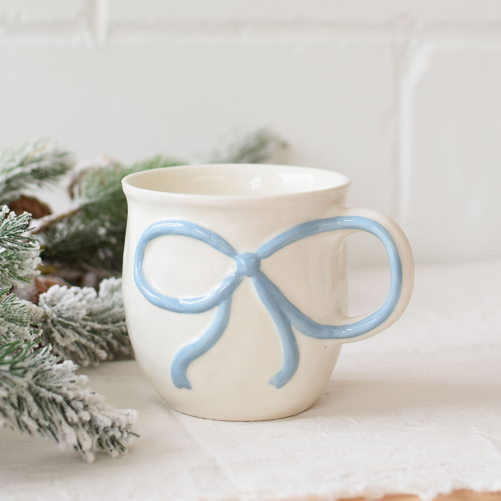 Bow mug