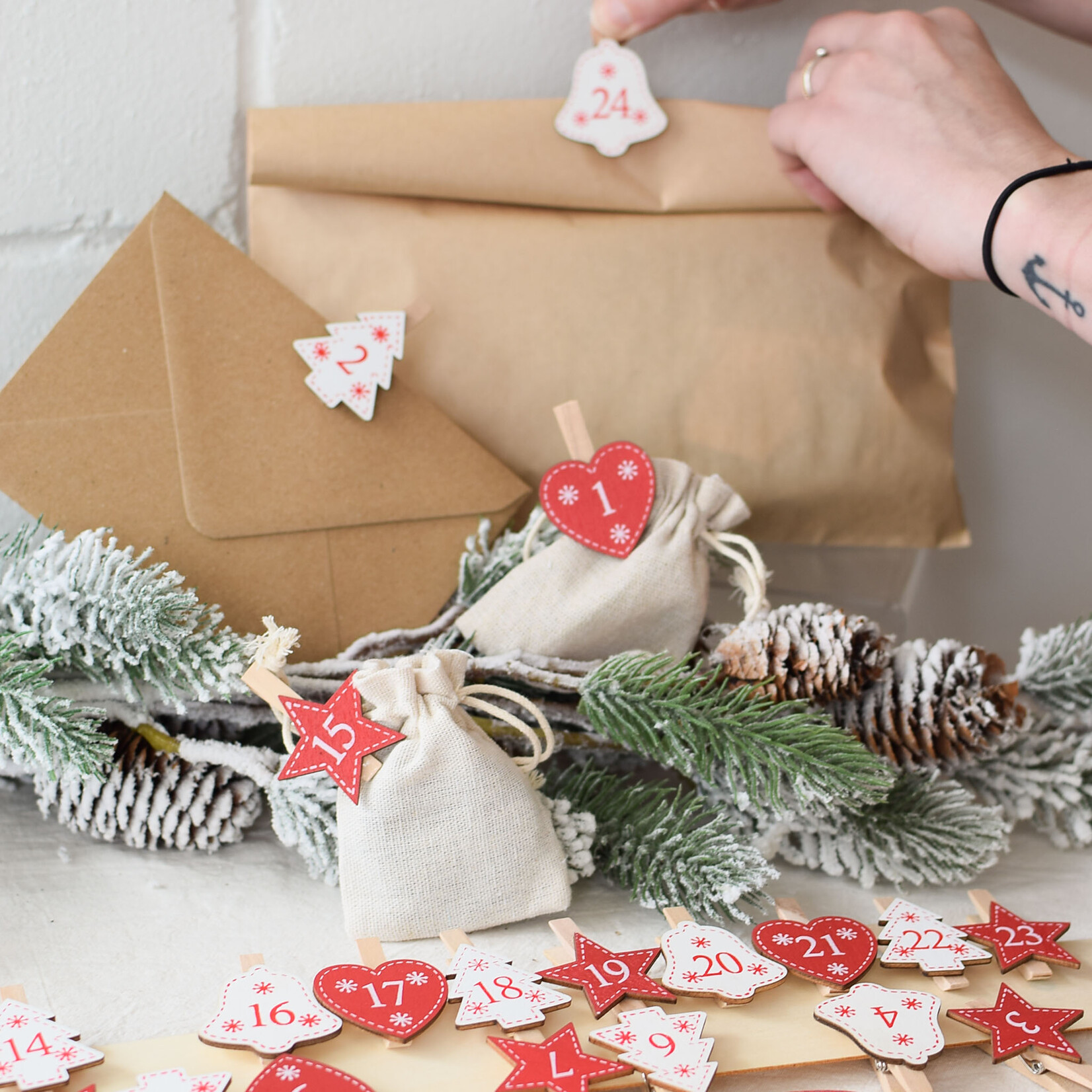 Clips Advent Calendar (Set of 24)