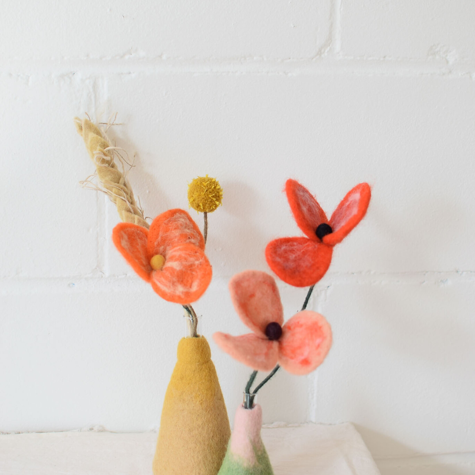Vase en laine