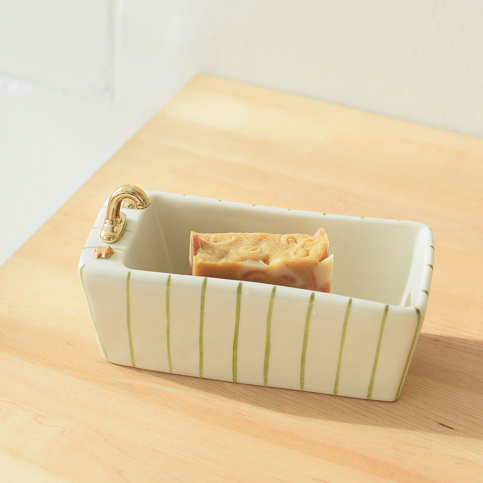 Ceramic bathtub soap dish