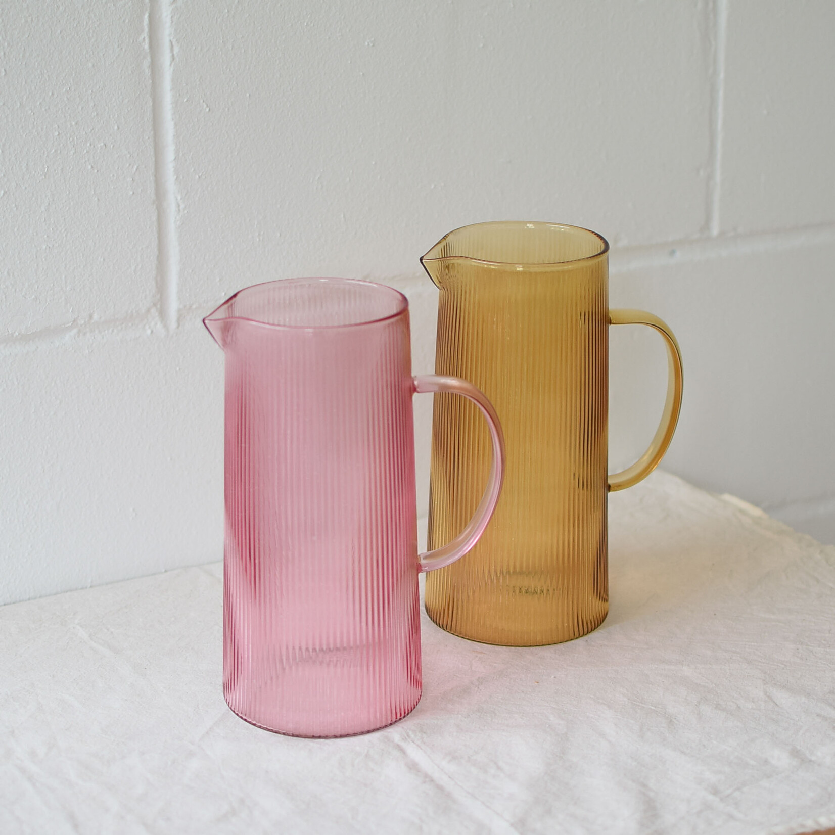 Ribbed pitcher 1.5L