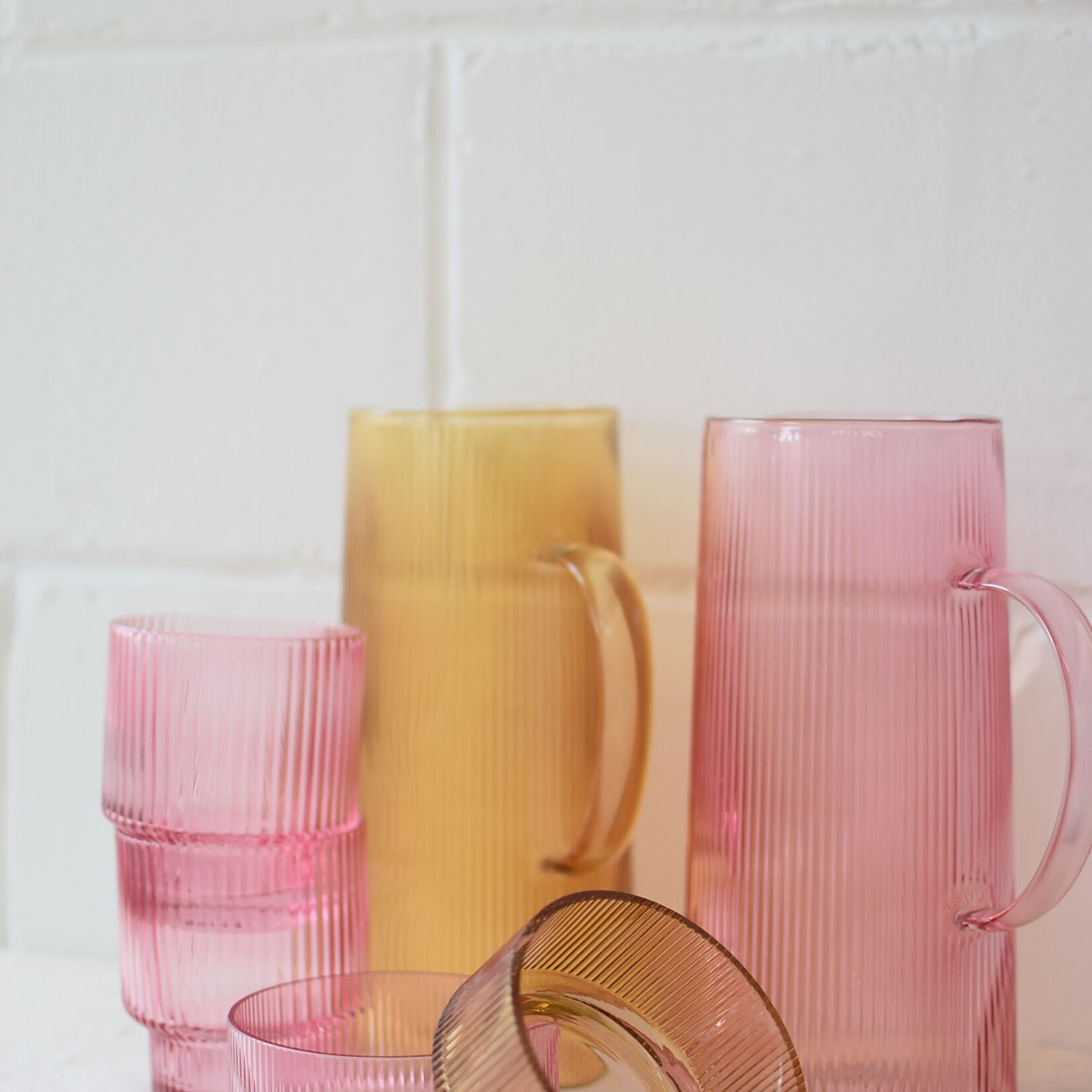 Ribbed pitcher 1.5L