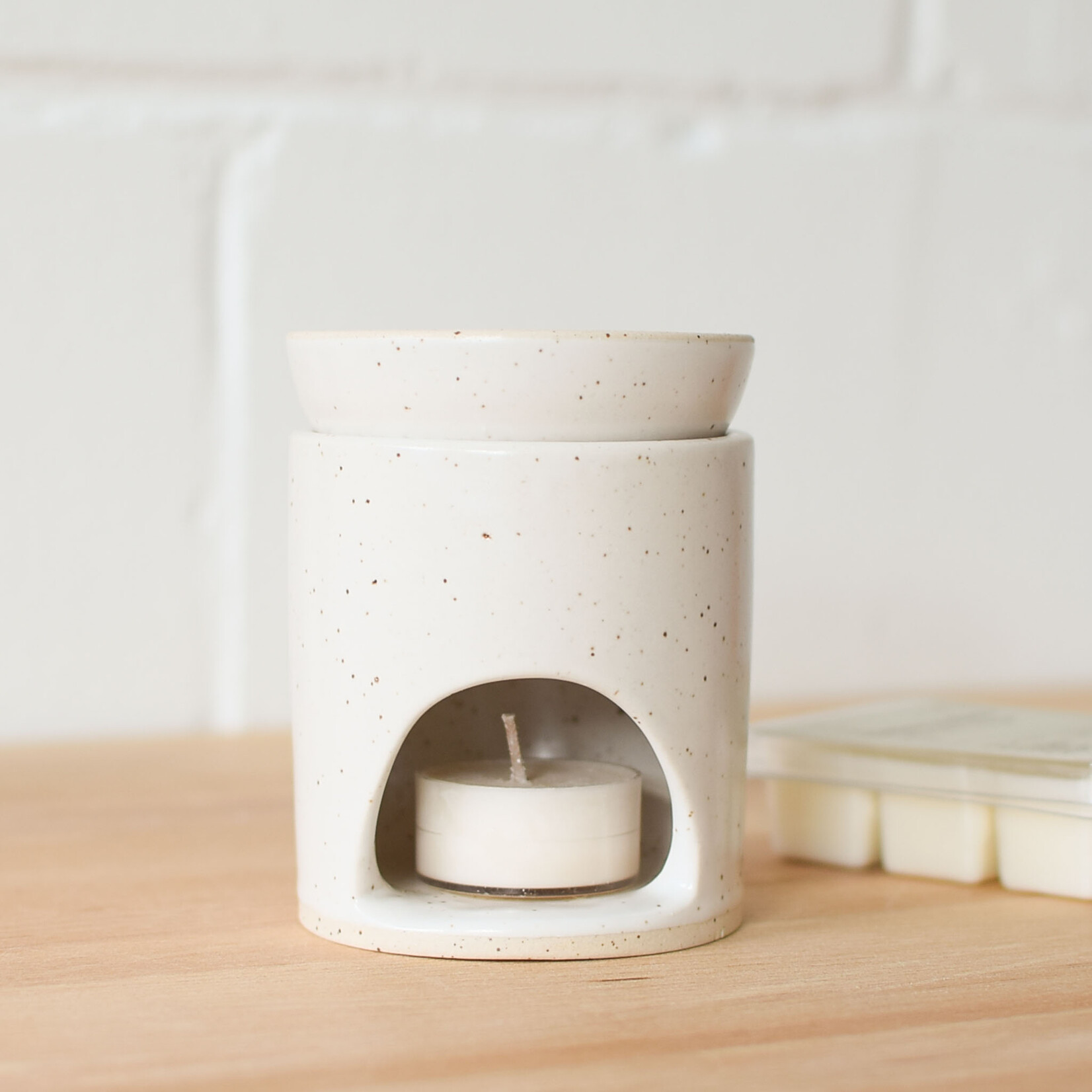 Ceramic burner diffuser